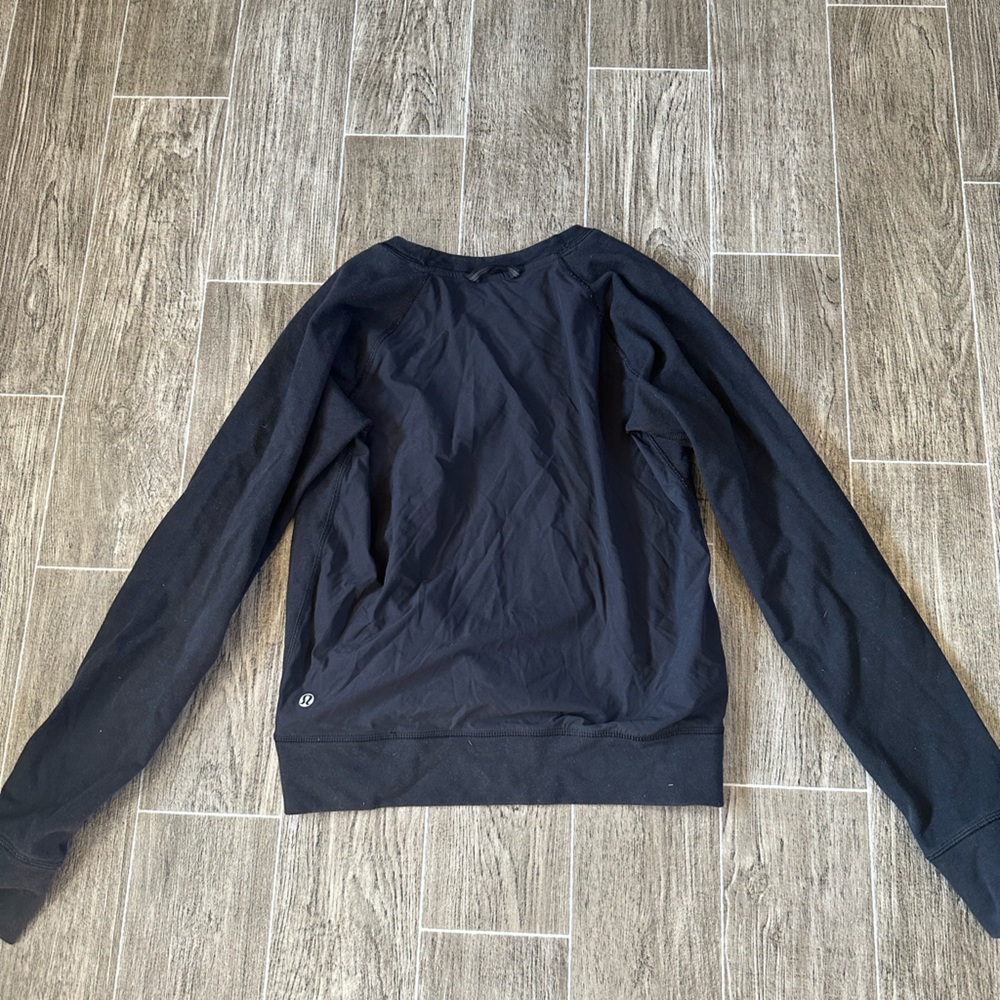 Lululemon sweatshirt